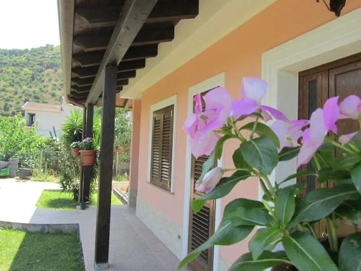 Bed & Breakfast B&B Villaesmeralda Capo dʼOrlando Italia
